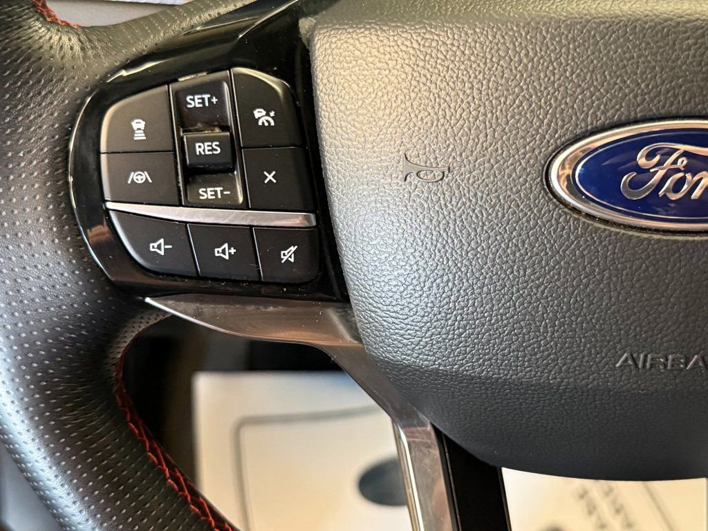 Used 2022 Ford Explorer ST-Line w/ Class IV Trailer Tow Package AWD/4WD image 11