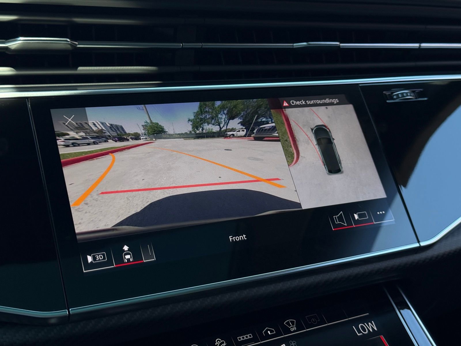 Used 2022 Audi RS Q8 image 32