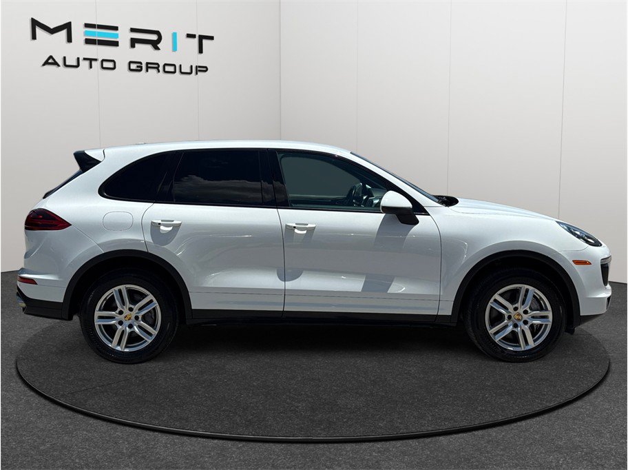 Used 2018 Porsche Cayenne AWD/4WD image 10