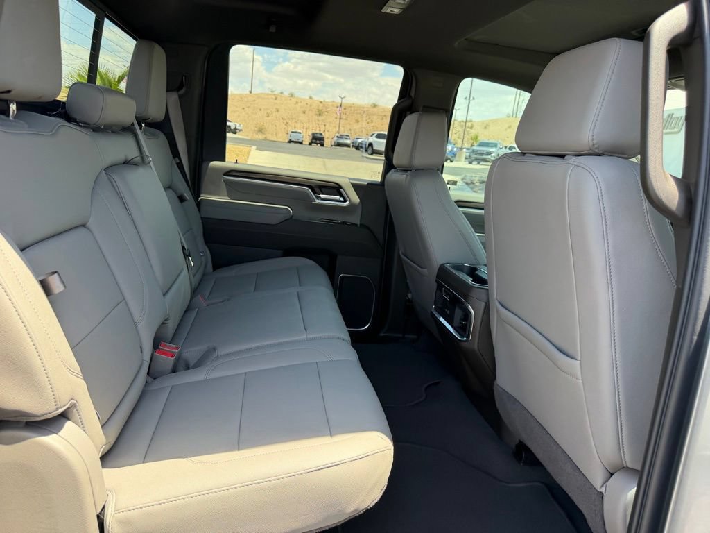 New 2026 GMC Sierra 2500 SLT w/ SLT Premium Package AWD/4WD image 18