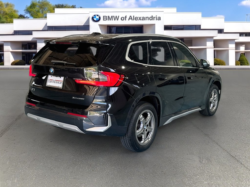Used 2023 BMW X1 xDrive28i w/ Premium Package AWD/4WD image 5