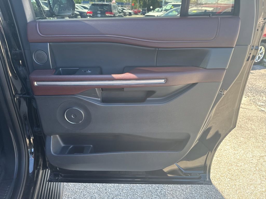Used 2024 Ford Expedition Max Limited image 20