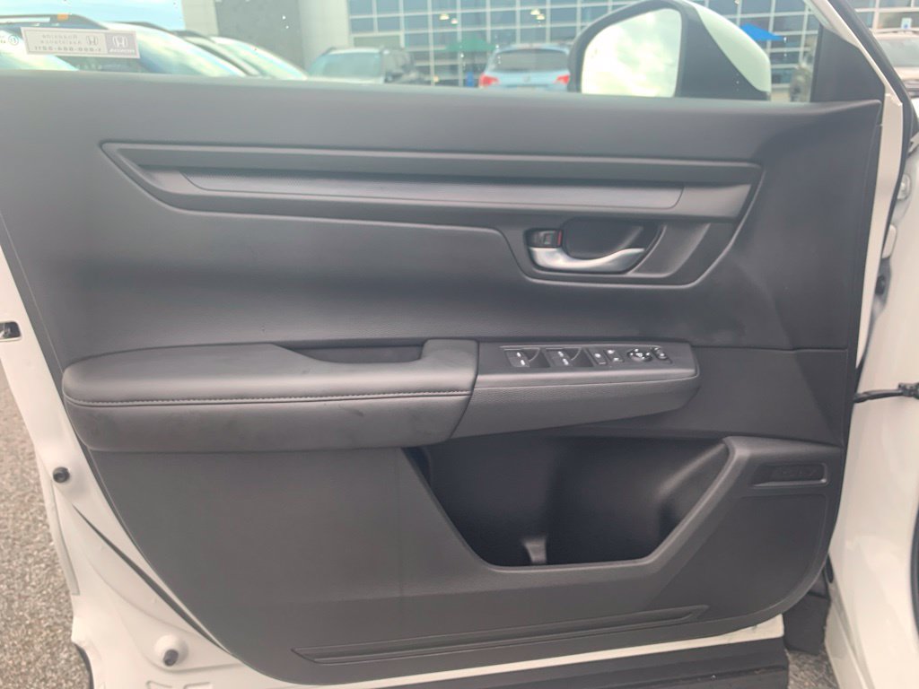 Used 2023 Honda CR-V EX image 17