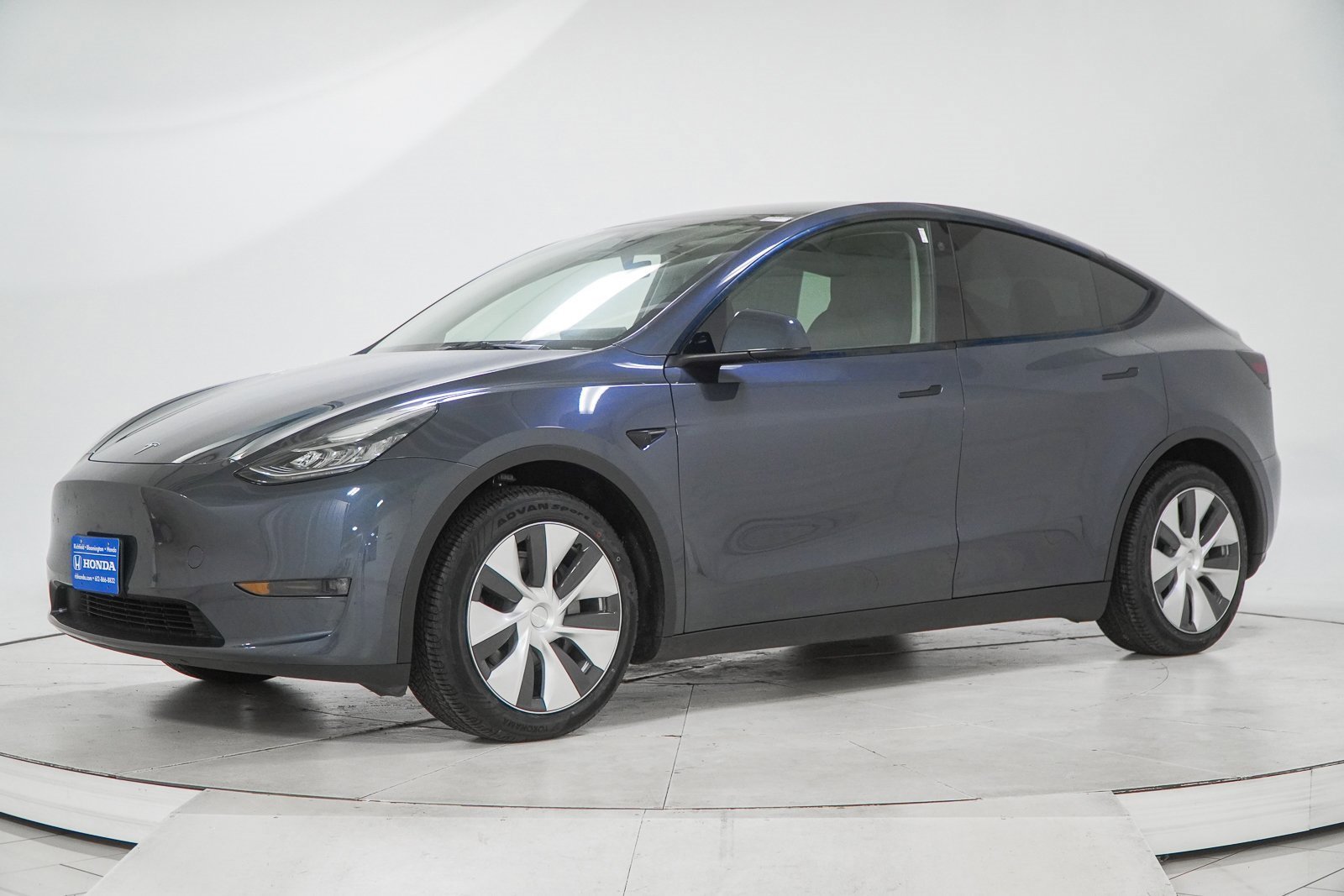 Used 2023 Tesla Model Y Long Range image 3