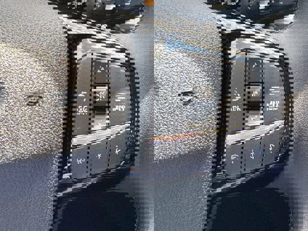 New 2025 Ford Escape SE w/ PHEV Premium Package image 8