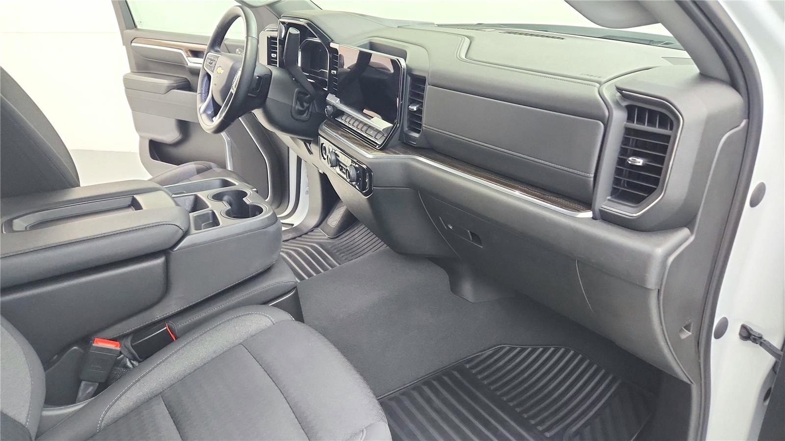 Used 2023 Chevrolet Silverado 1500 LT image 29