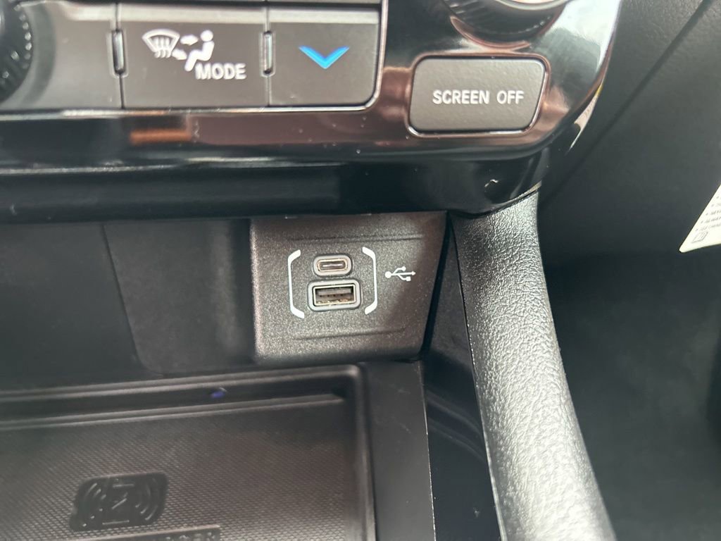 Used 2024 Jeep Compass Limited w/ Elite Group AWD/4WD image 24