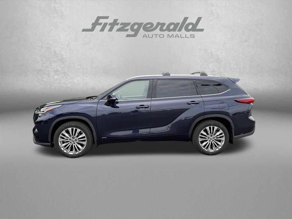 Used 2023 Toyota Highlander Platinum AWD/4WD image 5