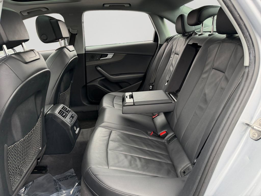 Used 2019 Audi A4 2.0T Premium image 10