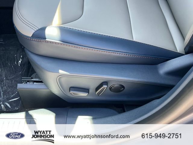 New 2026 Ford Maverick Lariat AWD/4WD image 24