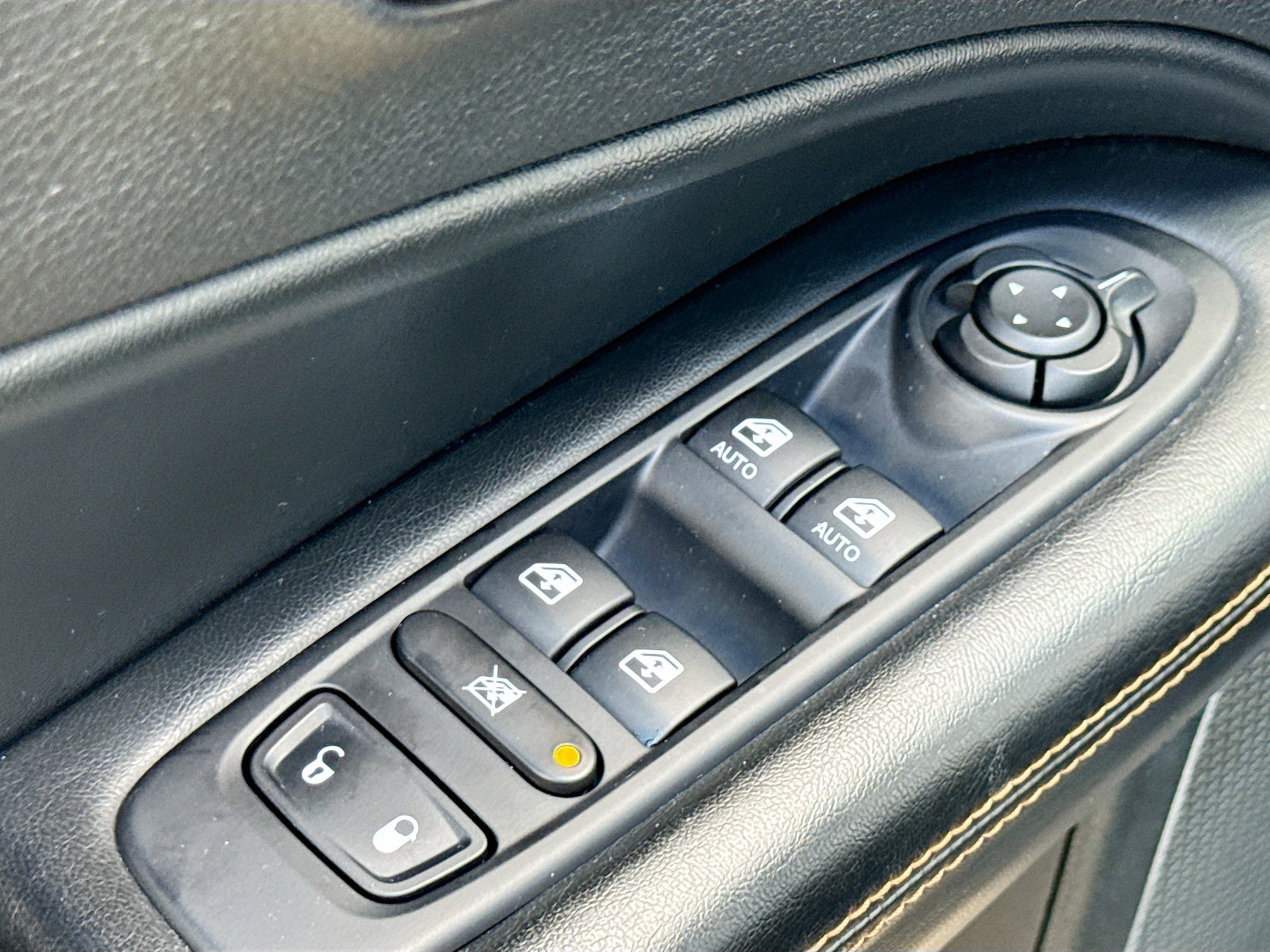 Used 2019 Jeep Compass Limited image 8