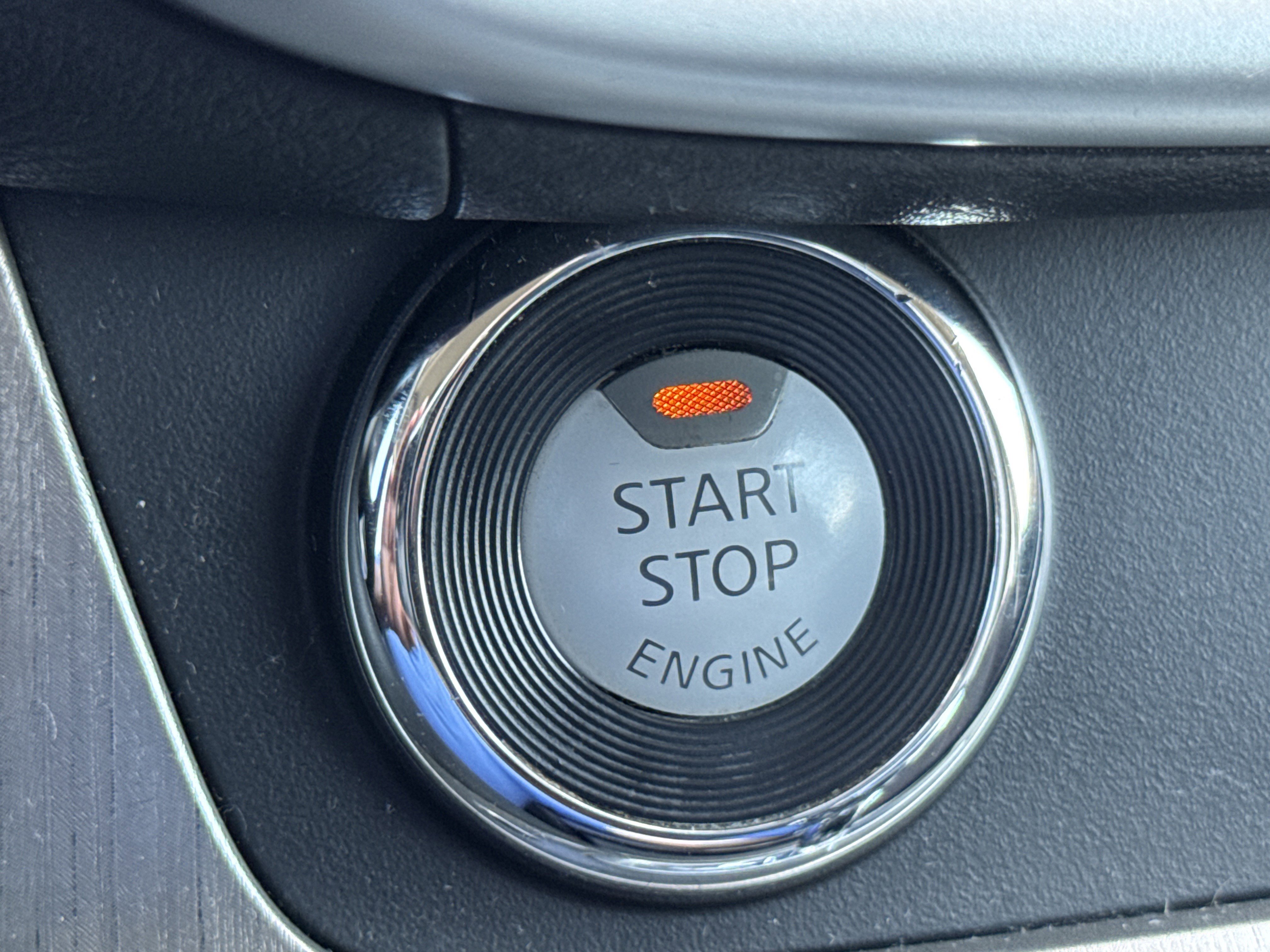 Used 2016 Nissan Murano SV FWD image 17