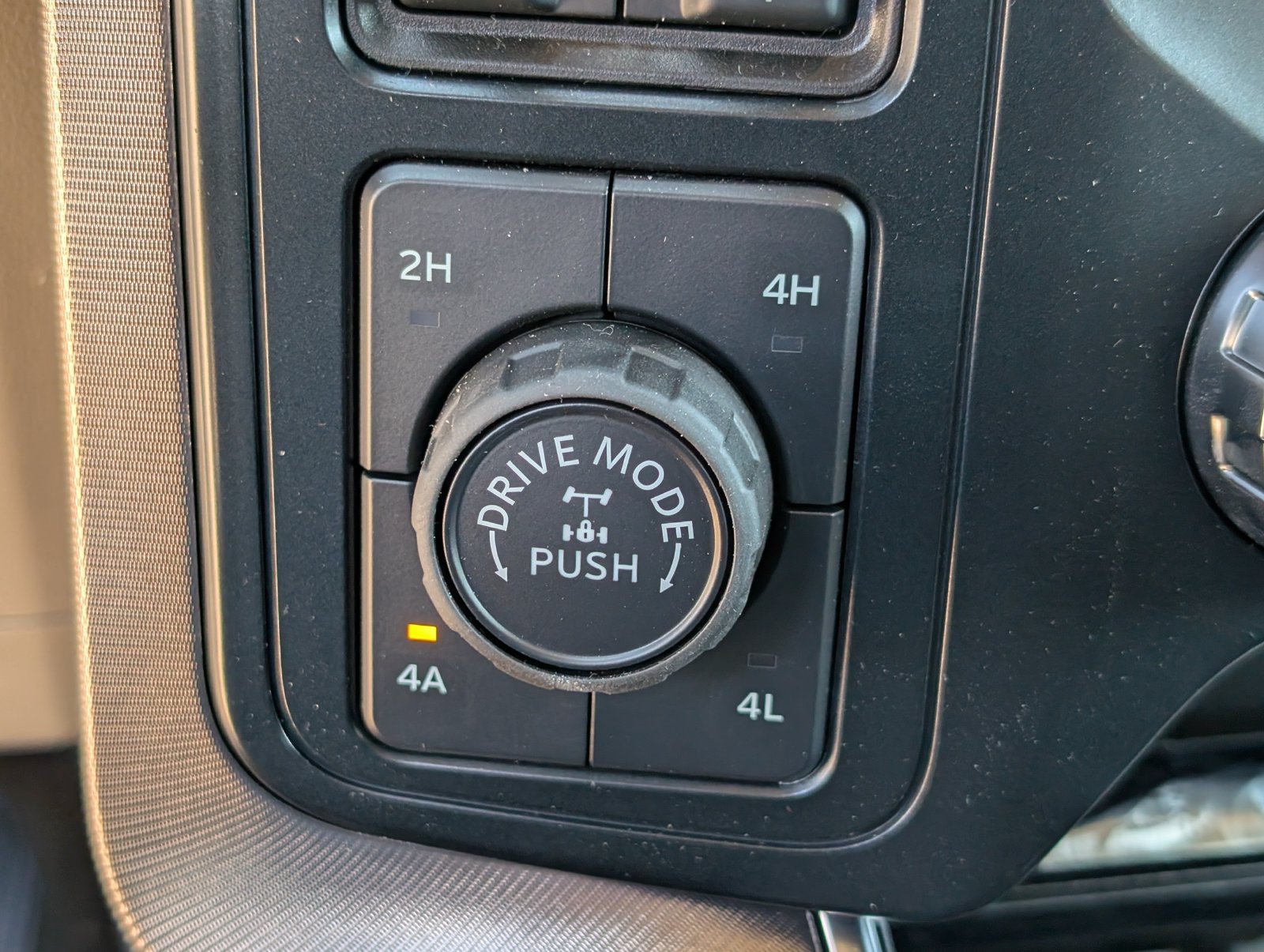 Used 2025 Ford F150 Platinum w/ Equipment Group 703A Plus AWD/4WD image 19
