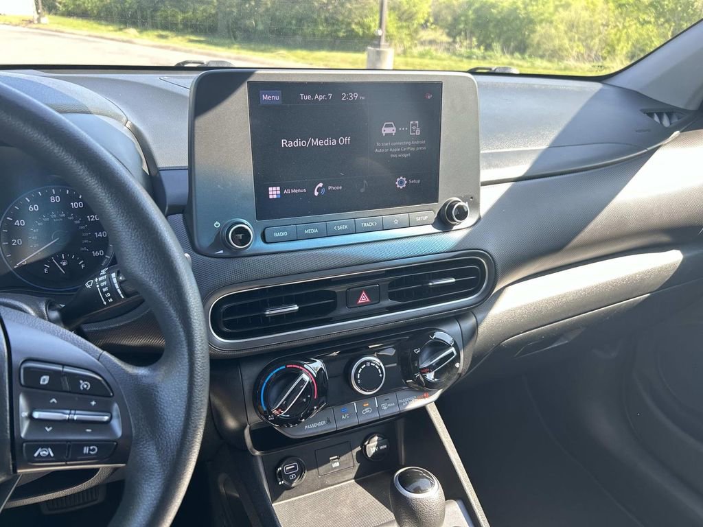 Used 2023 Hyundai Kona SEL FWD image 23
