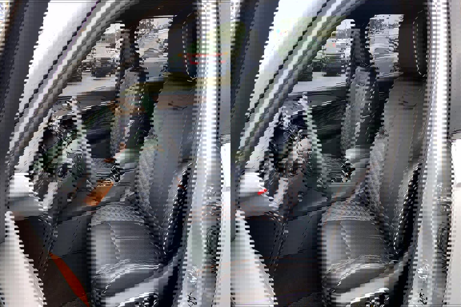 Used 2025 Jeep Grand Cherokee Summit w/ Obsidian Package image 8