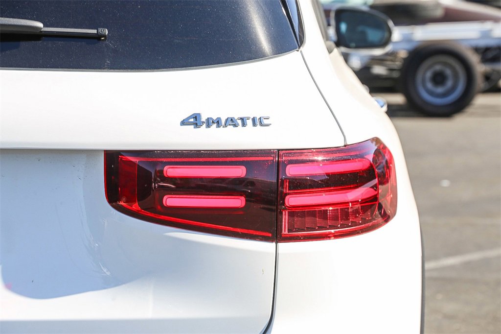 Used 2024 Mercedes-Benz GLB 250 4MATIC image 10
