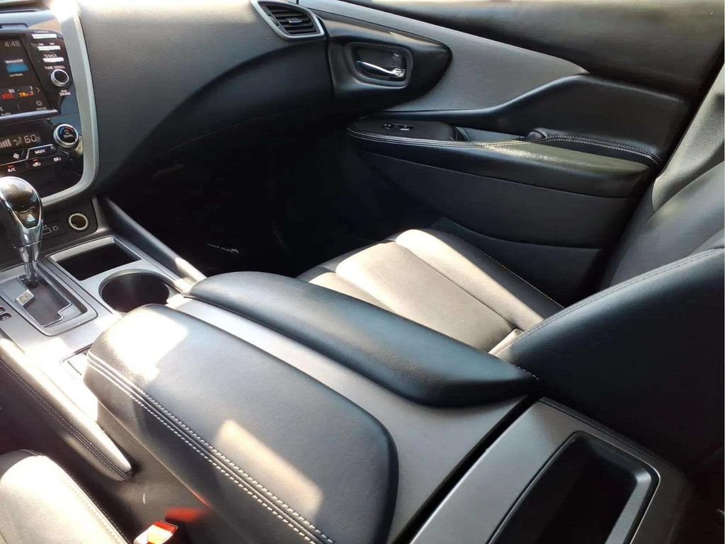 Used 2021 Nissan Murano SV w/ SV Special Edition Package FWD image 12