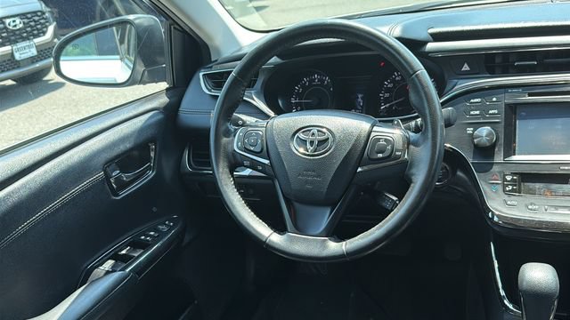Used 2016 Toyota Avalon XLE FWD image 22