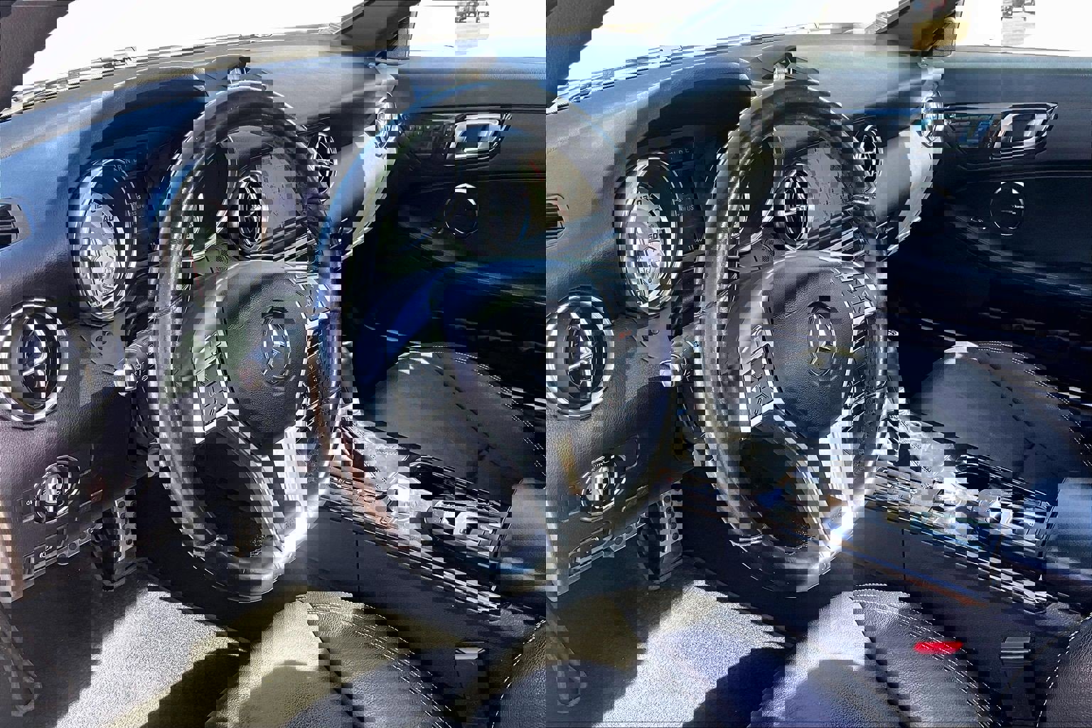 Used 2014 Mercedes-Benz SLK 350 image 7