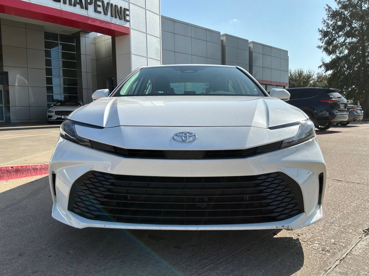 Used 2025 Toyota Camry LE FWD image 3