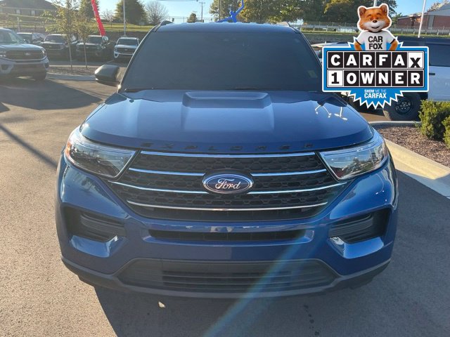 Used 2022 Ford Explorer XLT AWD/4WD image 2