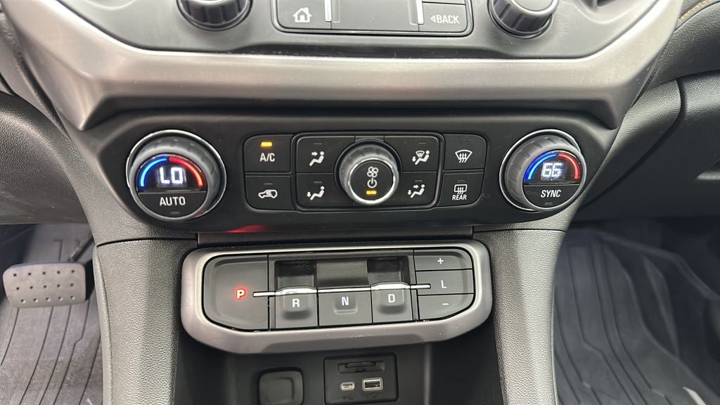 Used 2023 GMC Acadia AT4 w/ Technology Package AWD/4WD image 24