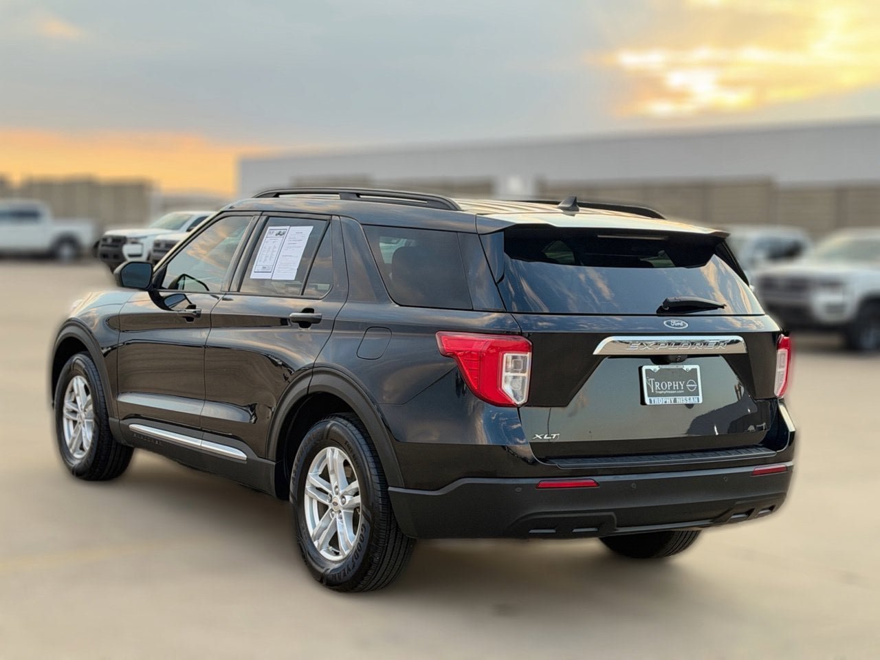 Used 2022 Ford Explorer XLT RWD image 7