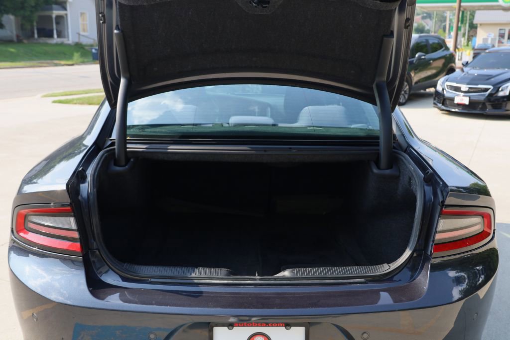 Used 2017 Dodge Charger SE w/ Popular Equipment Group RWD image 25