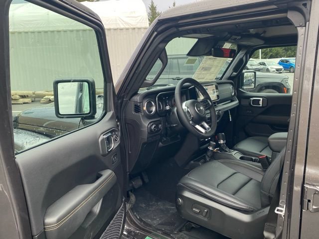 New 2026 Jeep Wrangler Unlimited Sahara AWD/4WD image 14