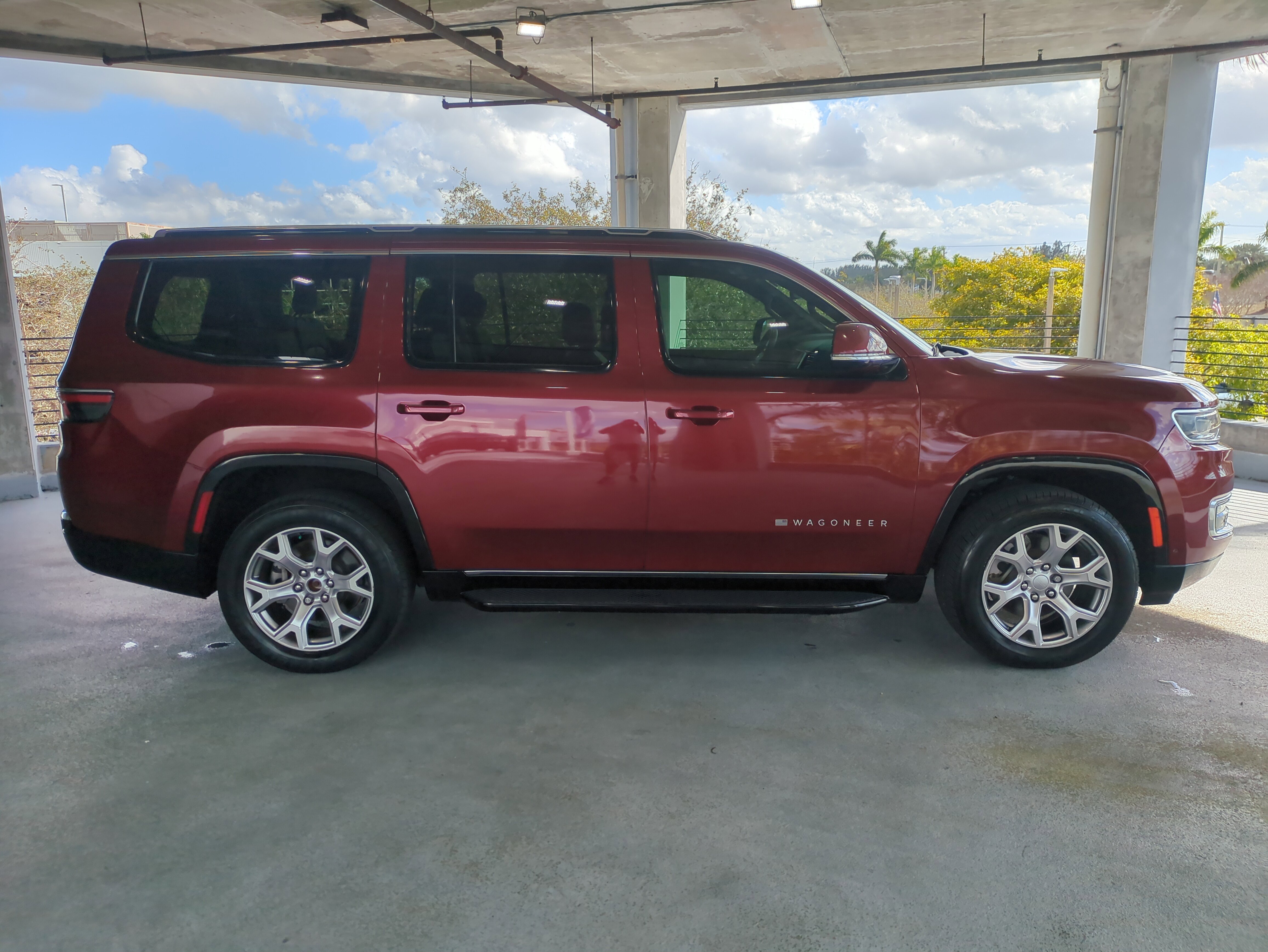Used 2022 Jeep Wagoneer Series II image 4