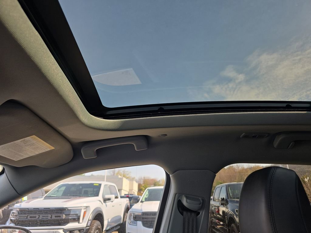 Used 2021 Lincoln Corsair AWD w/ Premium Package image 30