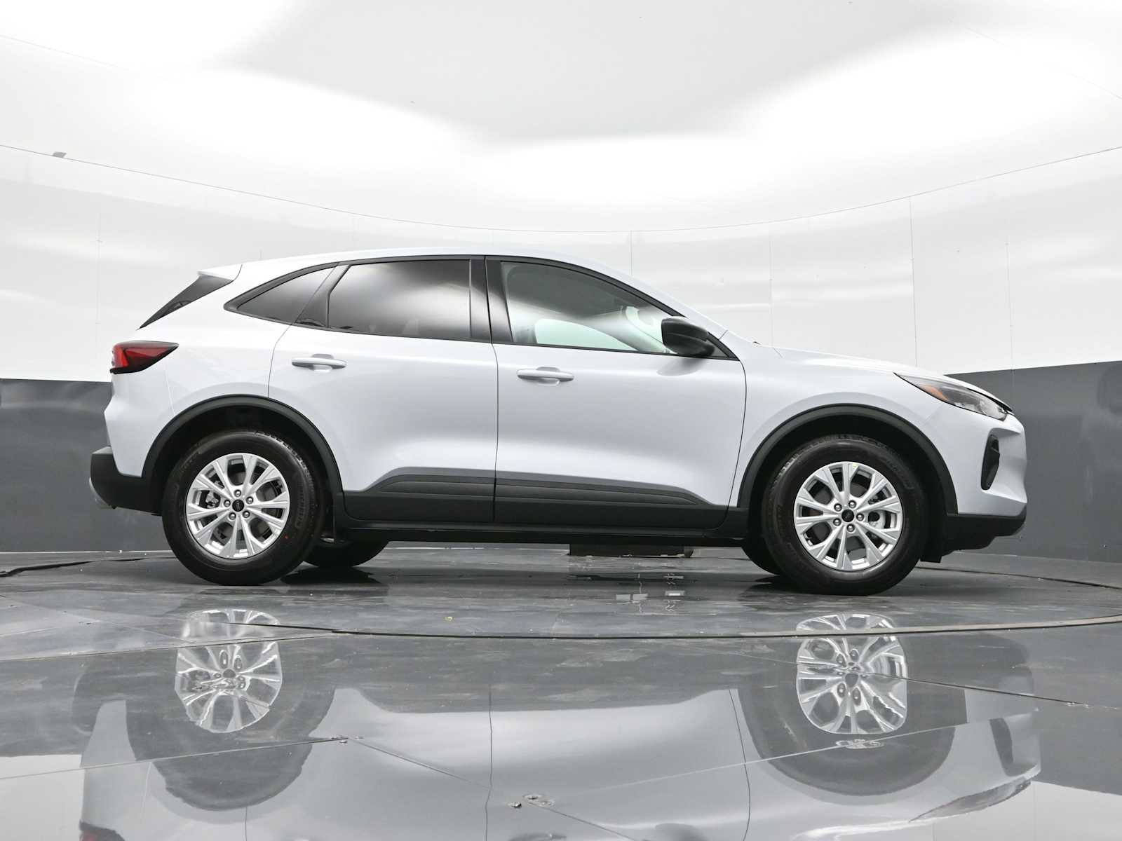 New 2025 Ford Escape Active w/ Cold Weather Package image 31