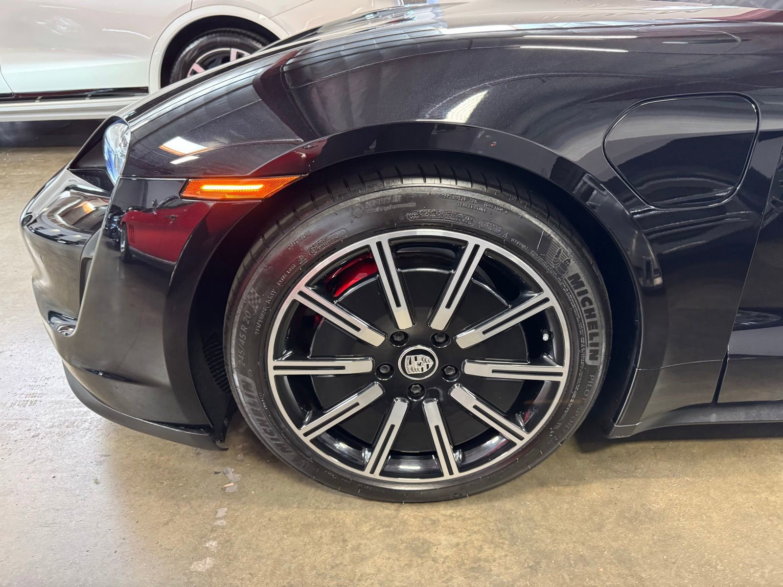 Used 2020 Porsche Taycan 4S AWD/4WD image 5