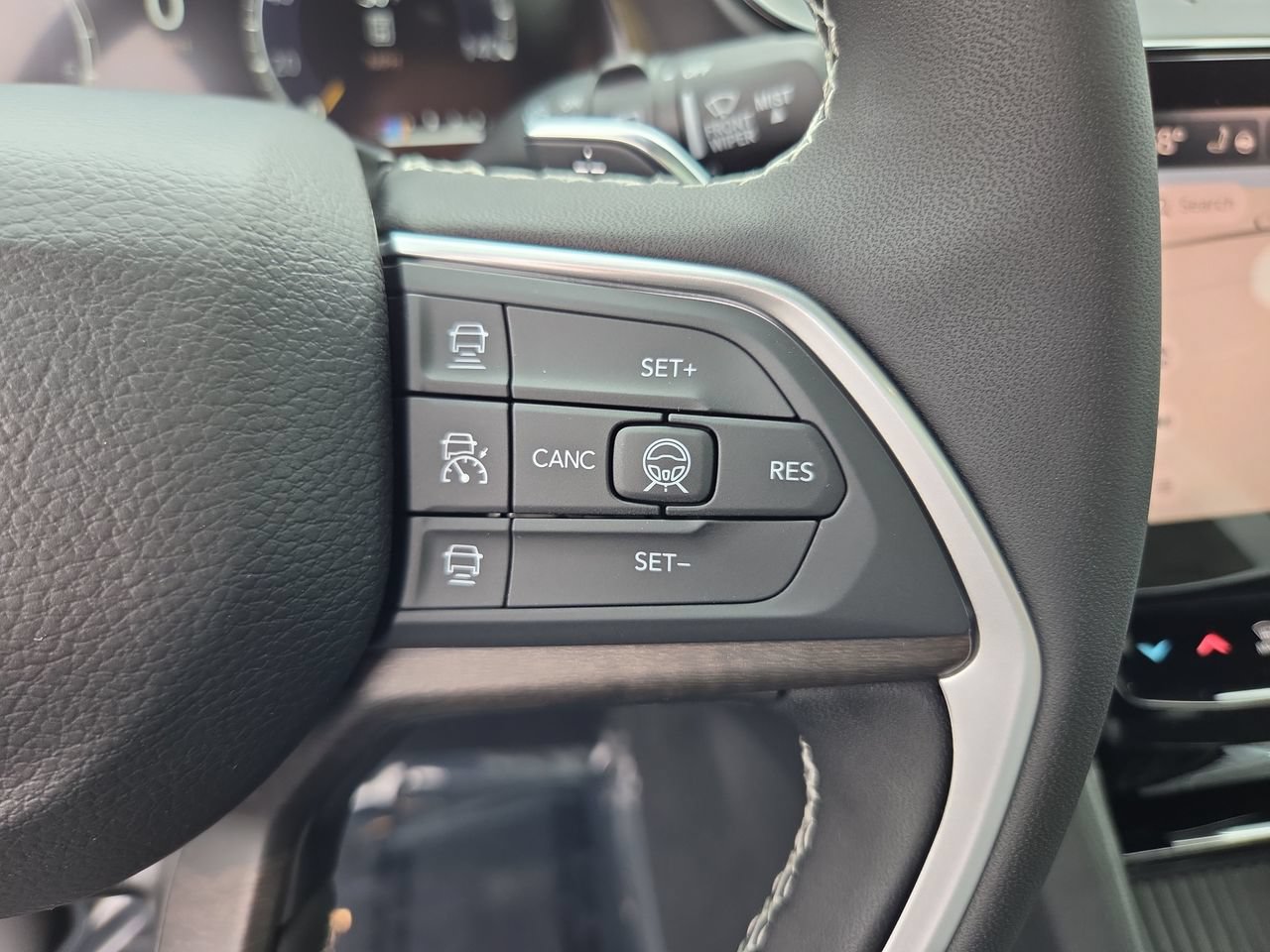 New 2026 Jeep Grand Cherokee L 4WD image 31
