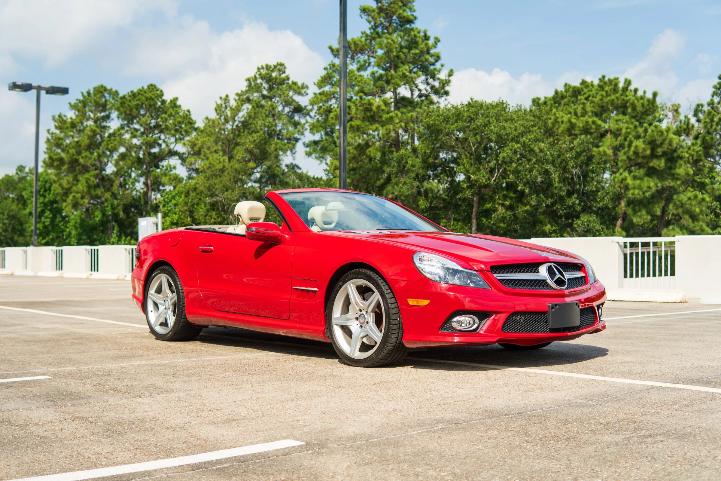 Used 2011 Mercedes-Benz SL 550 image 13