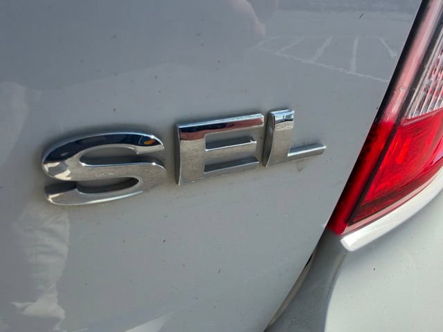 Used 2013 Ford Edge SEL FWD image 9