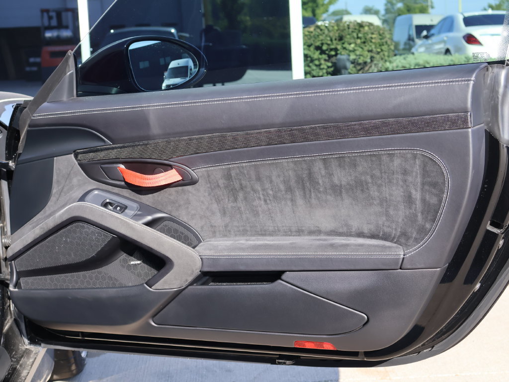 Used 2020 Porsche 718 Cayman GT4 RWD image 12