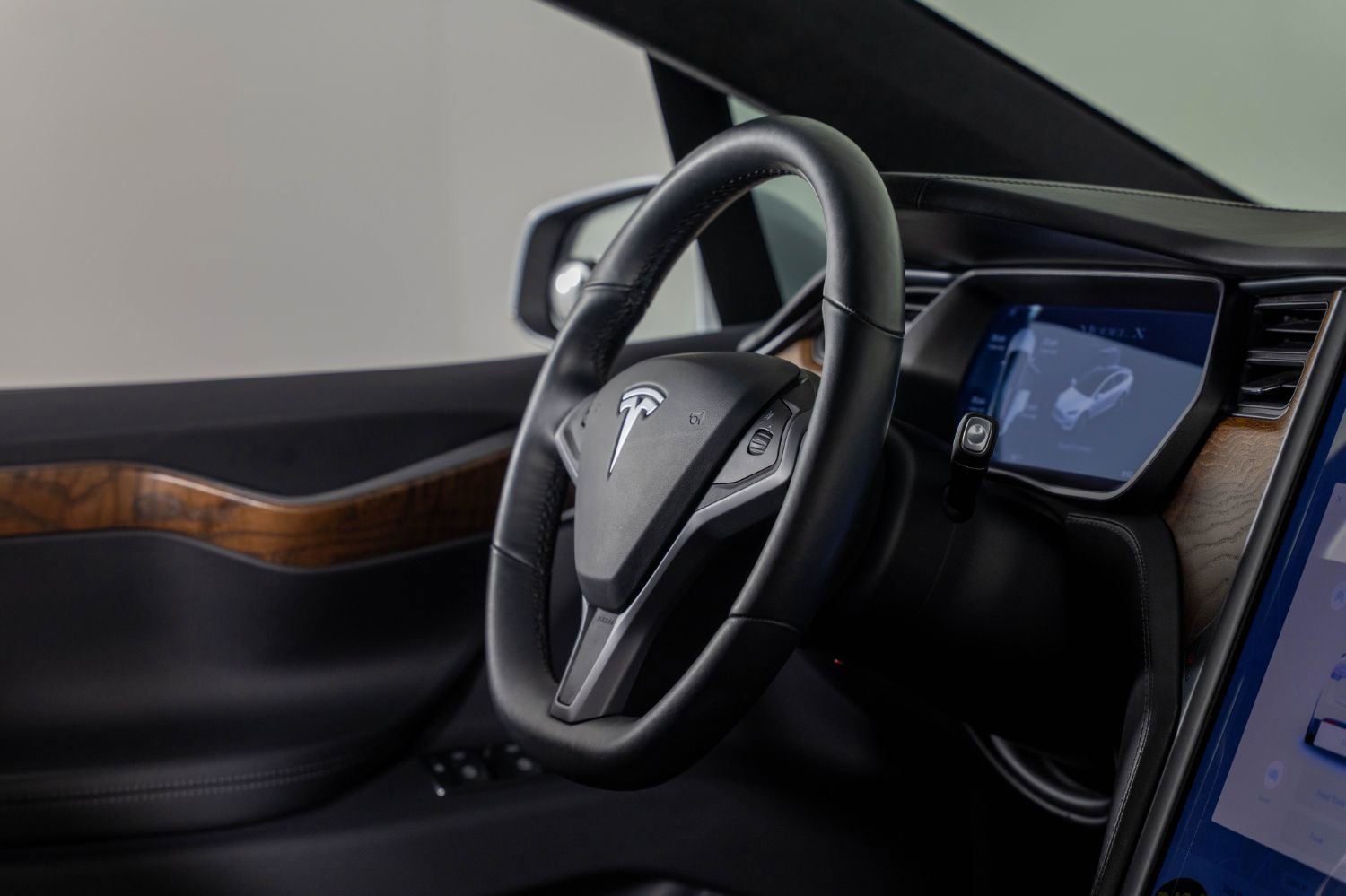 Used 2020 Tesla Model X Long Range image 30