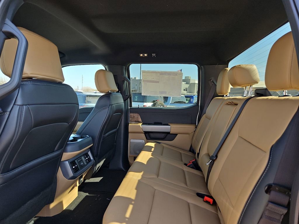 New 2026 Ford F350 Lariat w/ Black Appearance Package image 19
