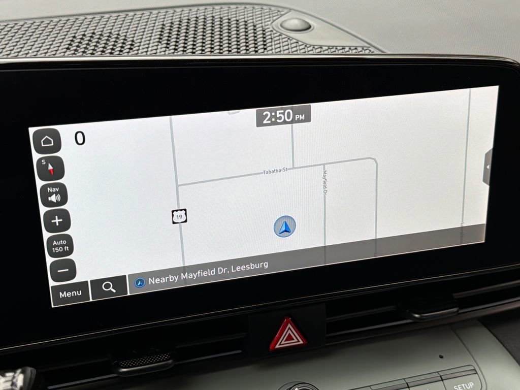 Used 2025 Hyundai Elantra Limited w/ Cargo Package image 6