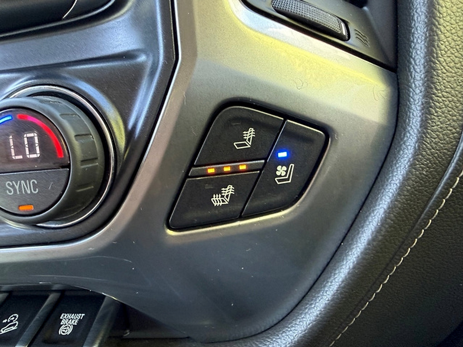 Used 2016 Chevrolet Silverado 2500 LTZ w/ Duramax Plus Package AWD/4WD image 27