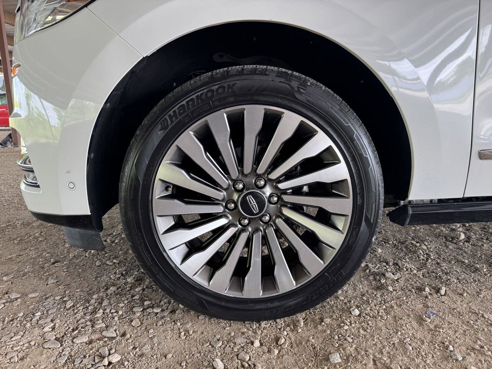 Used 2021 Lincoln Navigator Reserve w/ Luxury Package AWD/4WD image 48