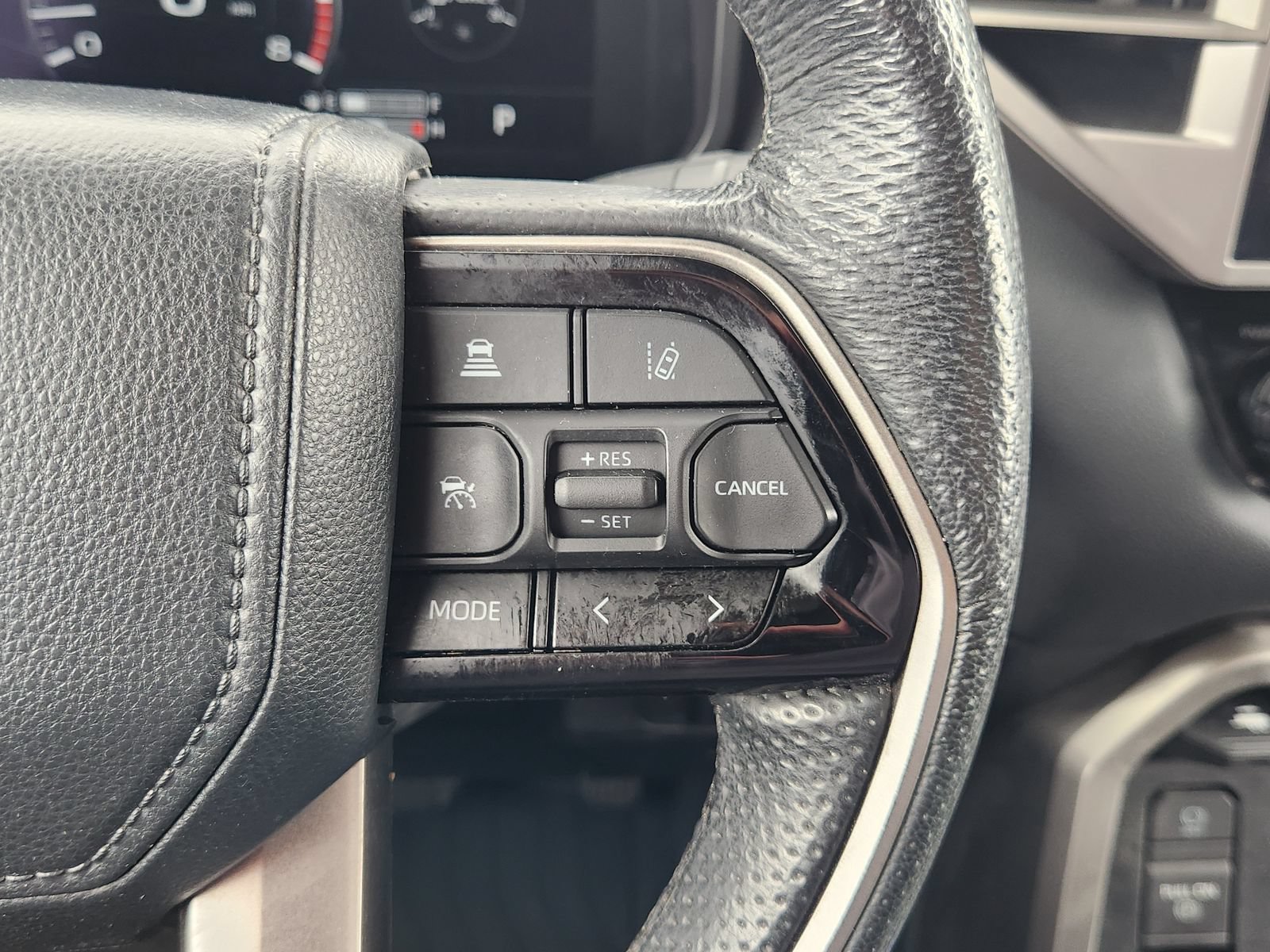 Used 2024 Toyota Tundra Limited AWD/4WD image 33