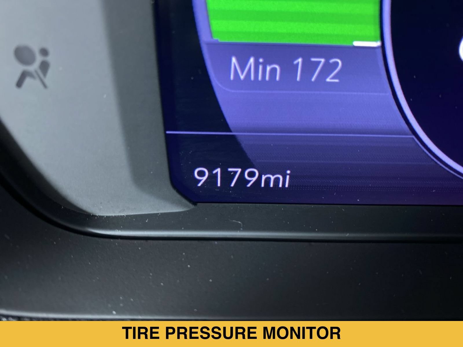 Certified 2023 Chevrolet Bolt LT w/ Infotainment Package FWD image 4