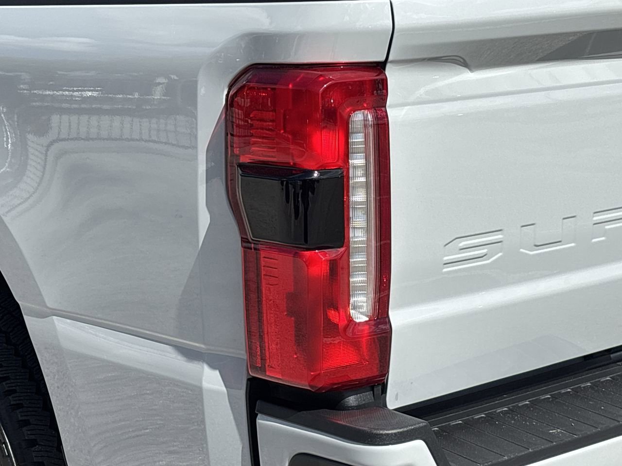 Used 2026 Ford F250 Lariat w/ Black Appearance Package image 7