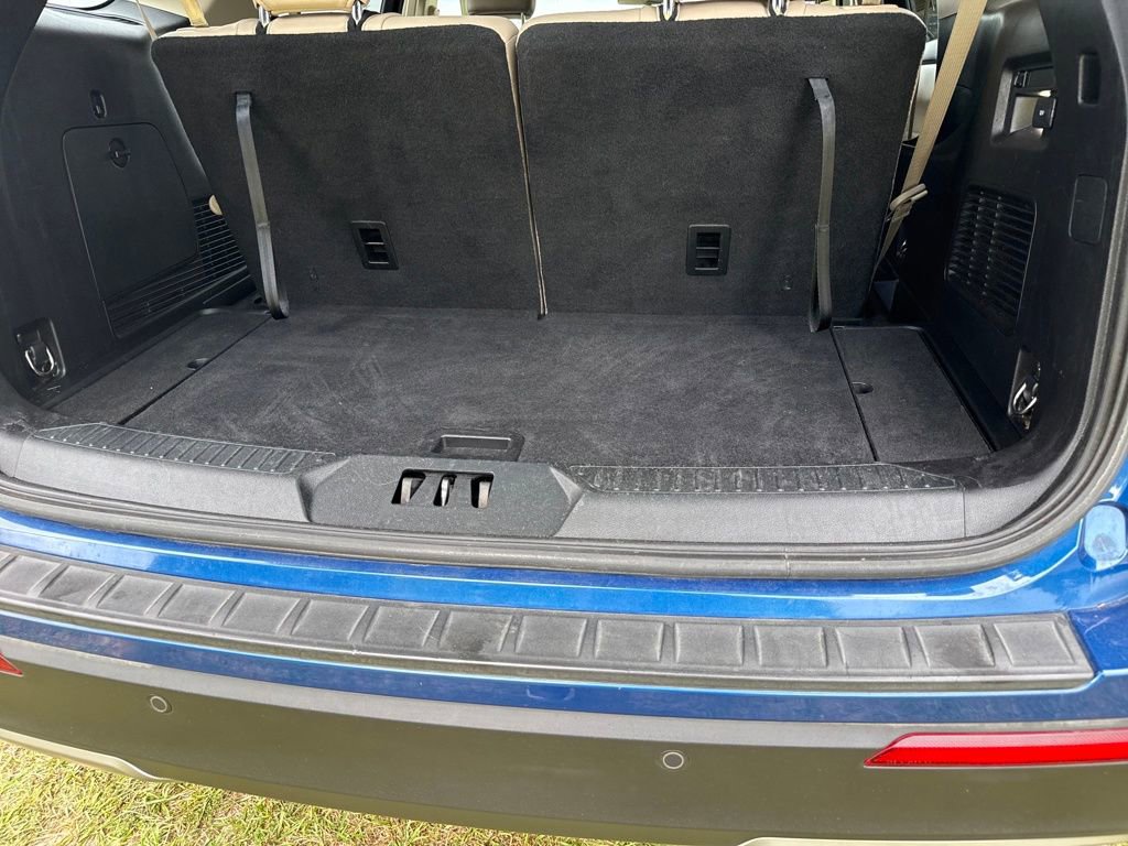 Used 2021 Ford Explorer XLT w/ Equipment Group 202A image 46