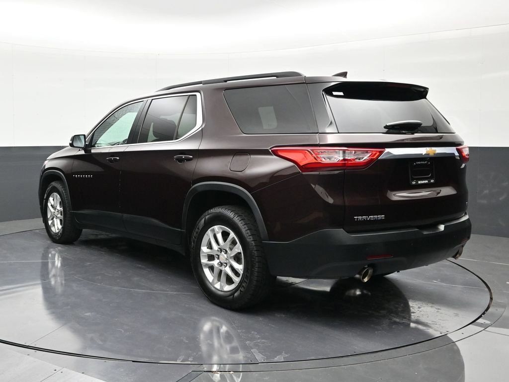 Used 2021 Chevrolet Traverse LT image 3