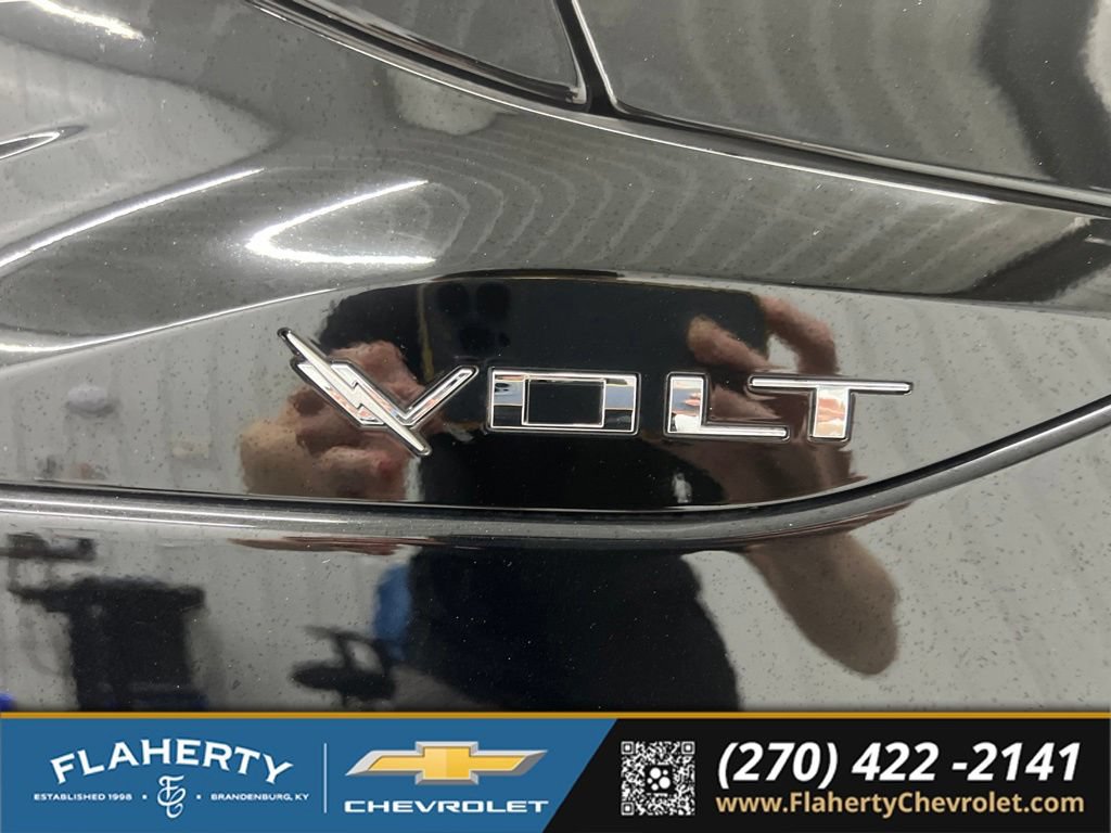 Used 2017 Chevrolet Volt LT w/ Comfort Package FWD image 16