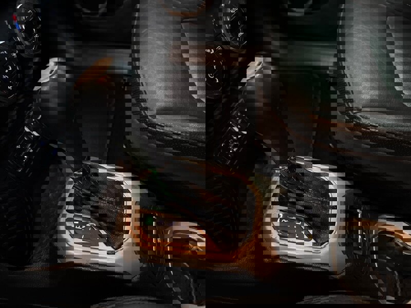 Used 2016 Jeep Renegade Limited image 19