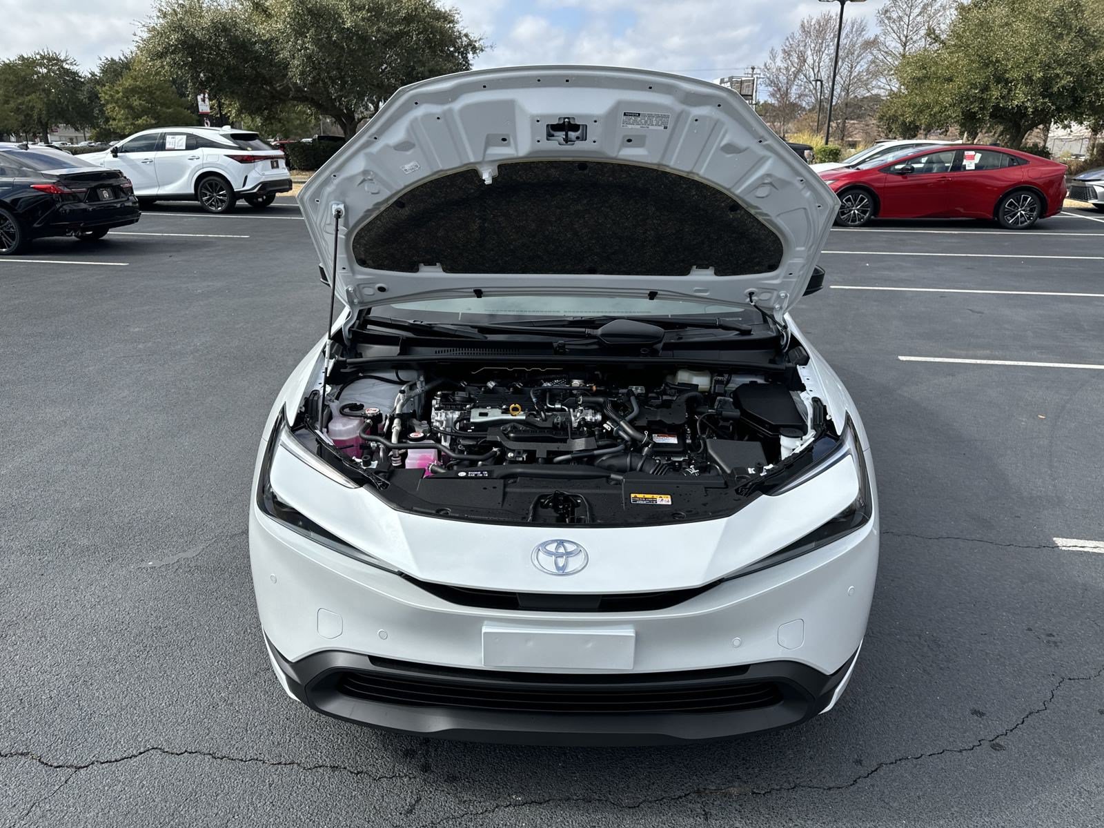 New 2024 Toyota Prius LE FWD image 38